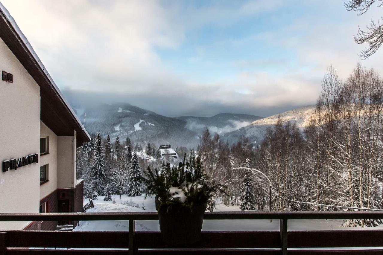 Hotel Horni Pramen Špindlerŭv Mlýn Kültér fotó